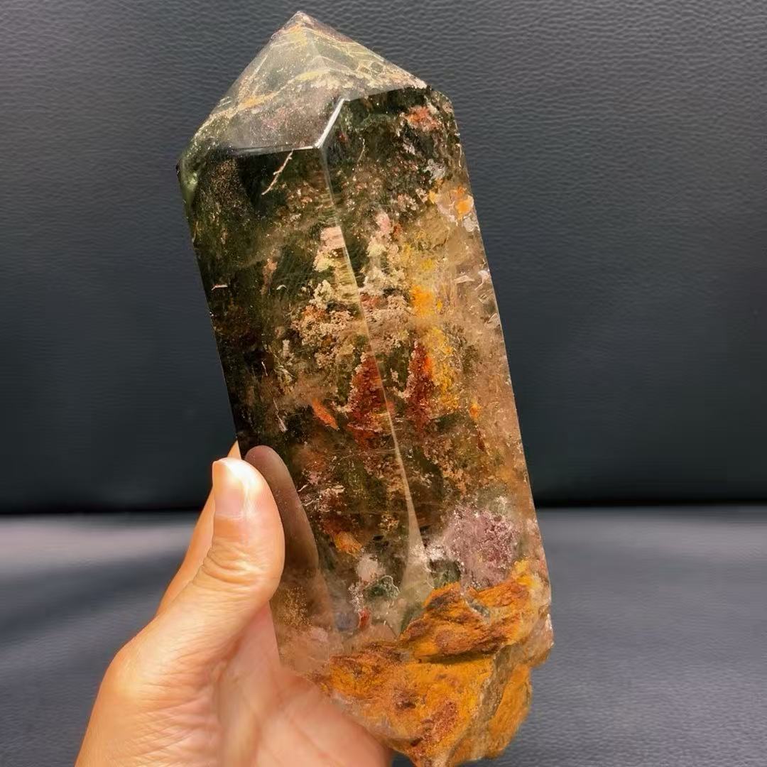 5A 1650G   Green Phantom Large Crystal Pillar Ornament