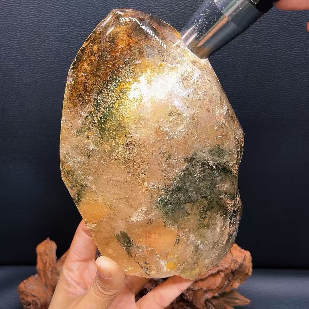 5A1820G     Premium Sparkly Clear Multi-Color Phantom Quartz Ornament