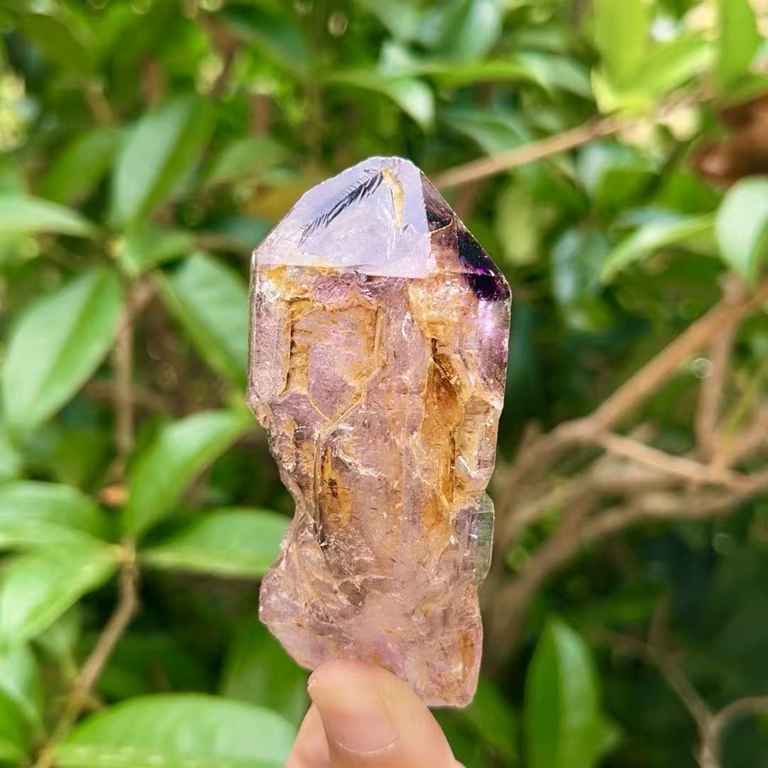 5A  70G   Himalayan Amethyst Skelenton Crystal