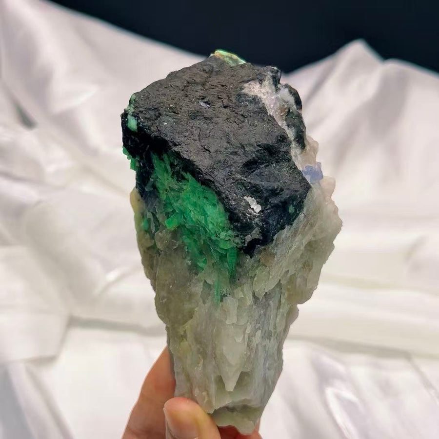 5A  500G   Nickel-bearing Calcite