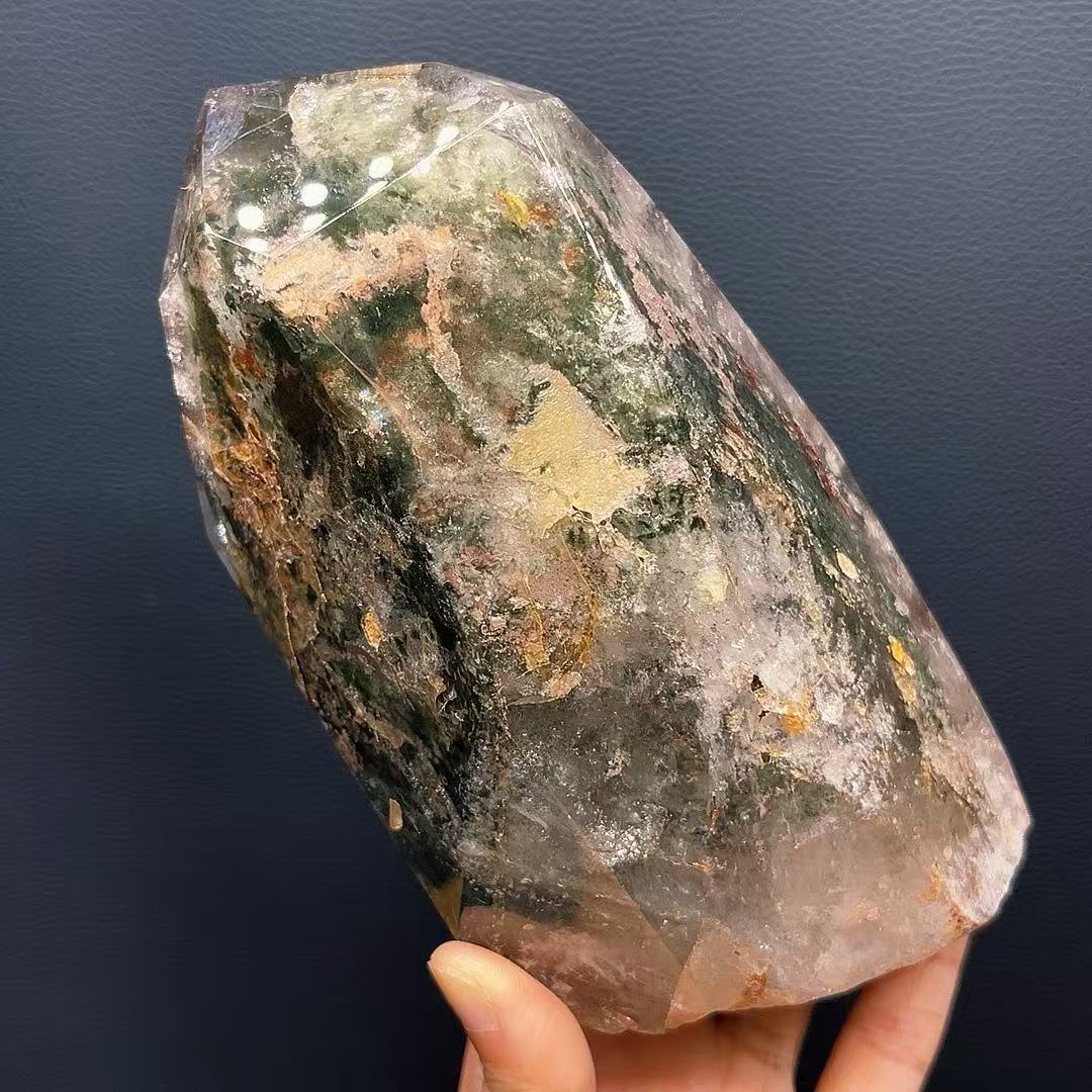 5A1760G     Premium Natural Color Phantom Quartz Point
