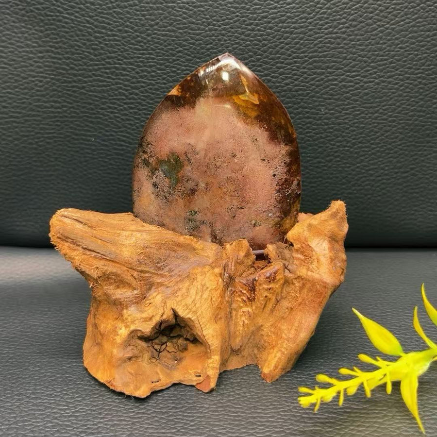 5A220 G  Natural Multicolor Phantom Quartz Point