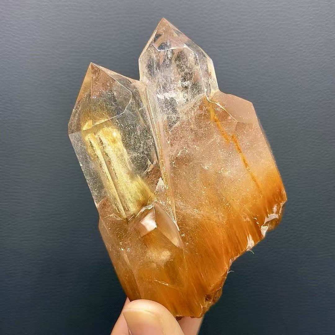 5A 410G    Natural Red Rabbit Hair & Green Phantom Quartz Ornament
