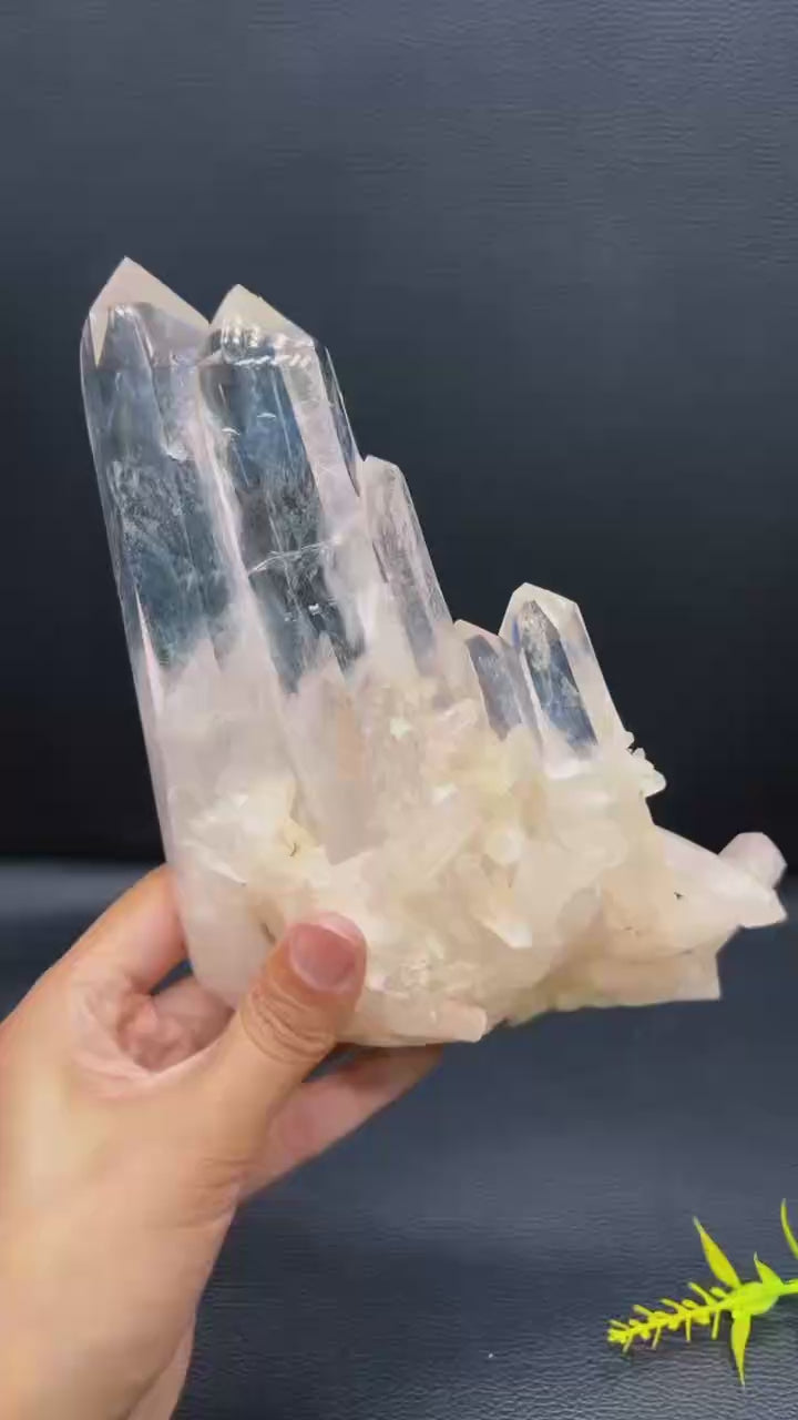 5A 1020G   Natural  High-Clarity Blue needle clear  Quartz  Cluster