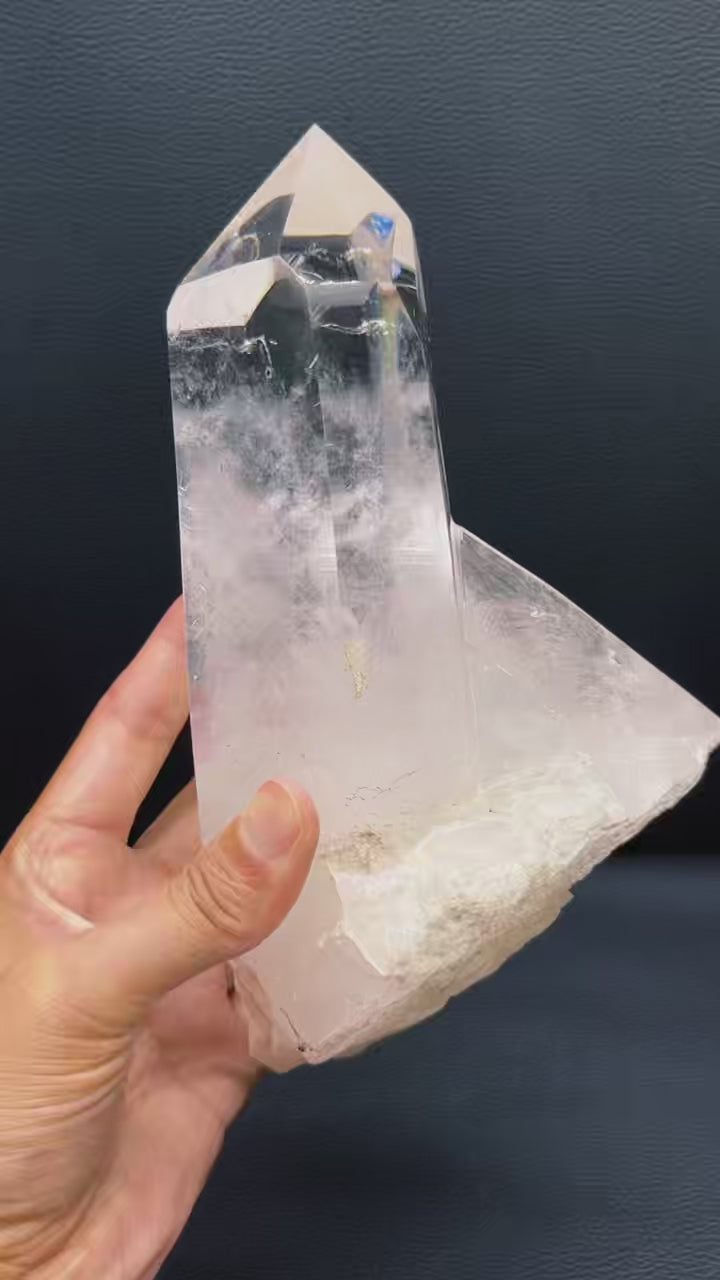 5A 2270G  Sparkling Clear Quartz Large Pillar Ornament
