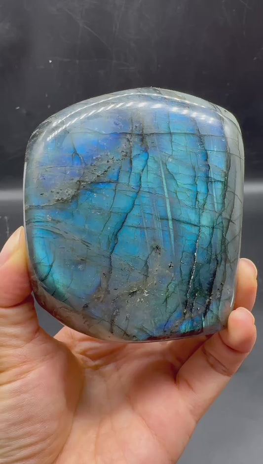 A00099  DEVIL BLUE flash labradorite free form