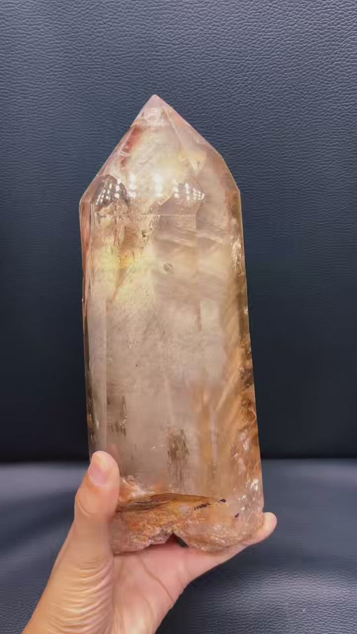 5A2010G  White Phantom Hidden Mountain Crystal Column Ornament