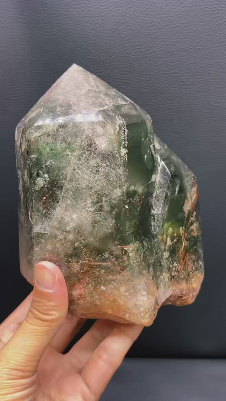 5A 1300G  Green Phantom Irregular Crystal Ornament