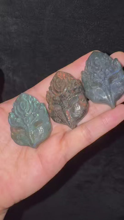 A00128 pretty labradorite mask carving