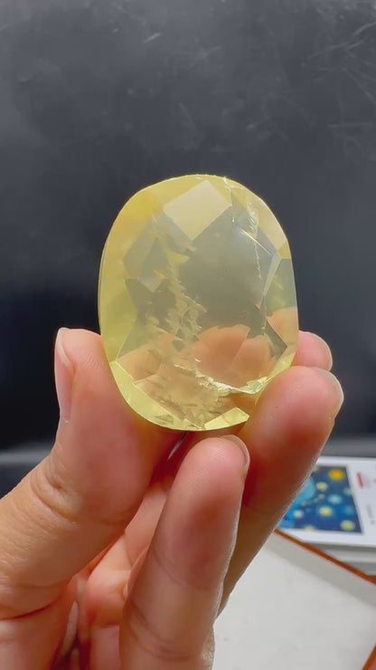 A00083 high quality hand craft diamond cirtrine palm stone