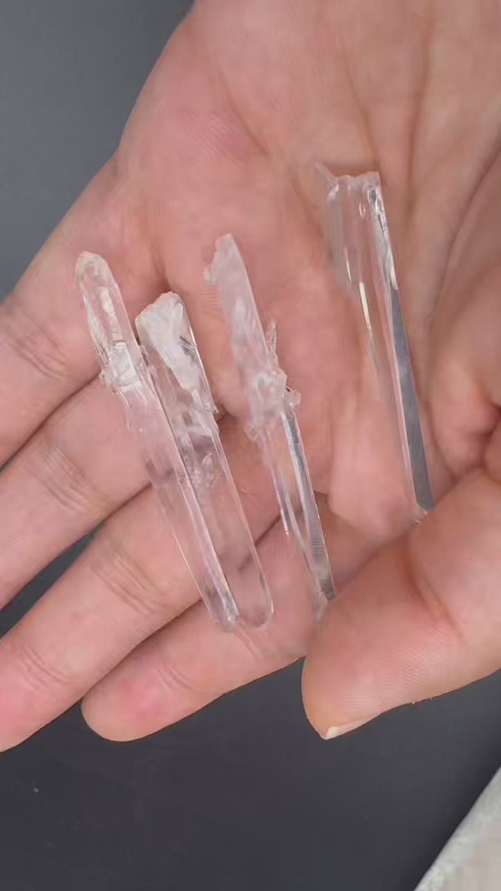 A00124 a set of(4pcs)  healing lemurian quartz good sounding