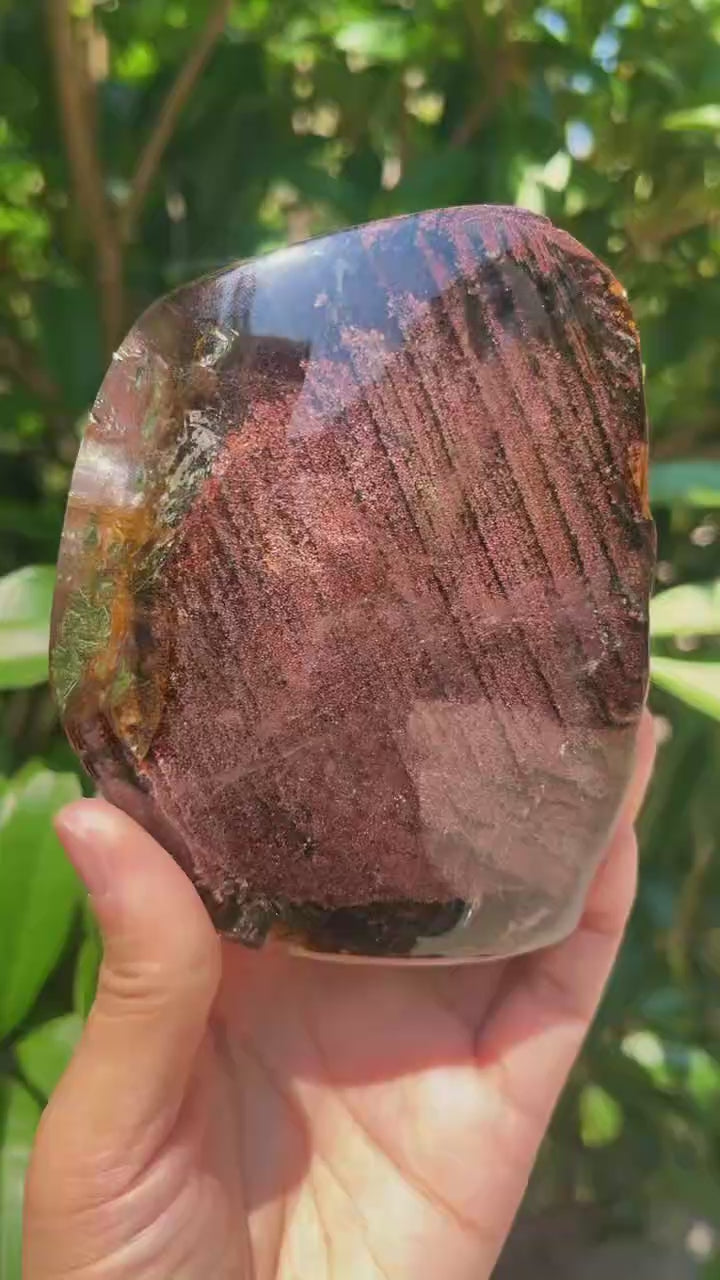 5A  680G  Red and Garden Quartz