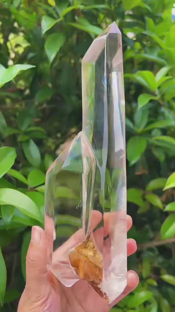 5A 750G Natural transparent quartz double pointed stele crystal energy tower