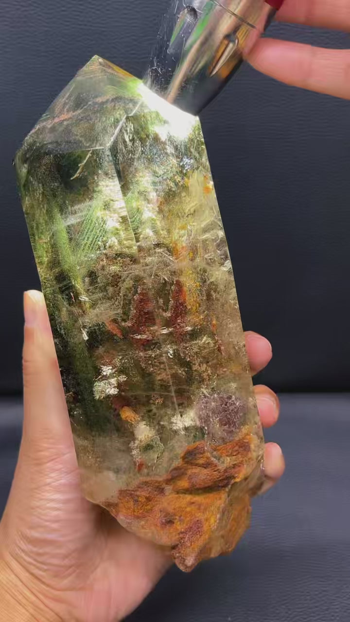 5A 1650G   Green Phantom Large Crystal Pillar Ornament