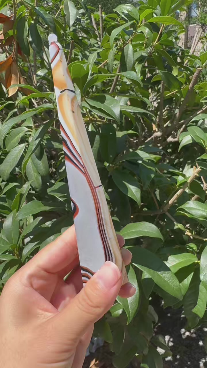 A00158 very pretty onyx / carneline cone shape tower