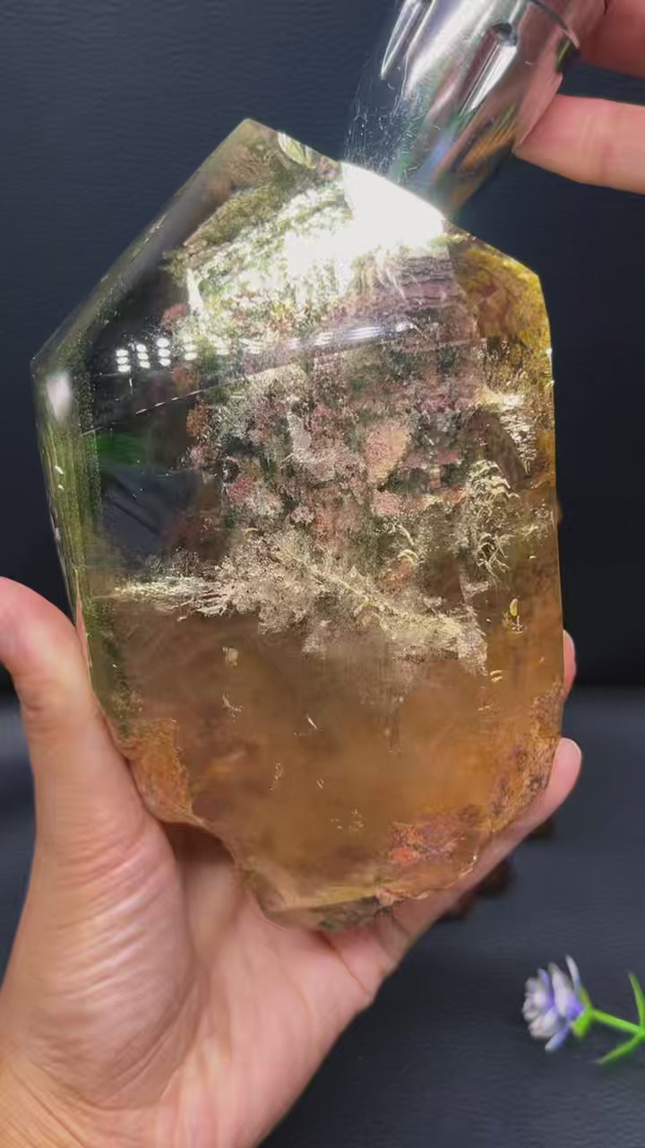 5A 1470G   Color Phantom Irregular Crystal Ornament
