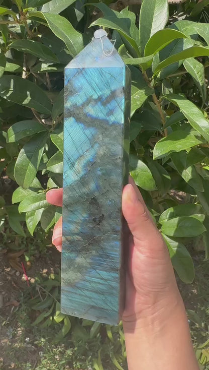 A00013 Natural full blue flash labradorite Tower point