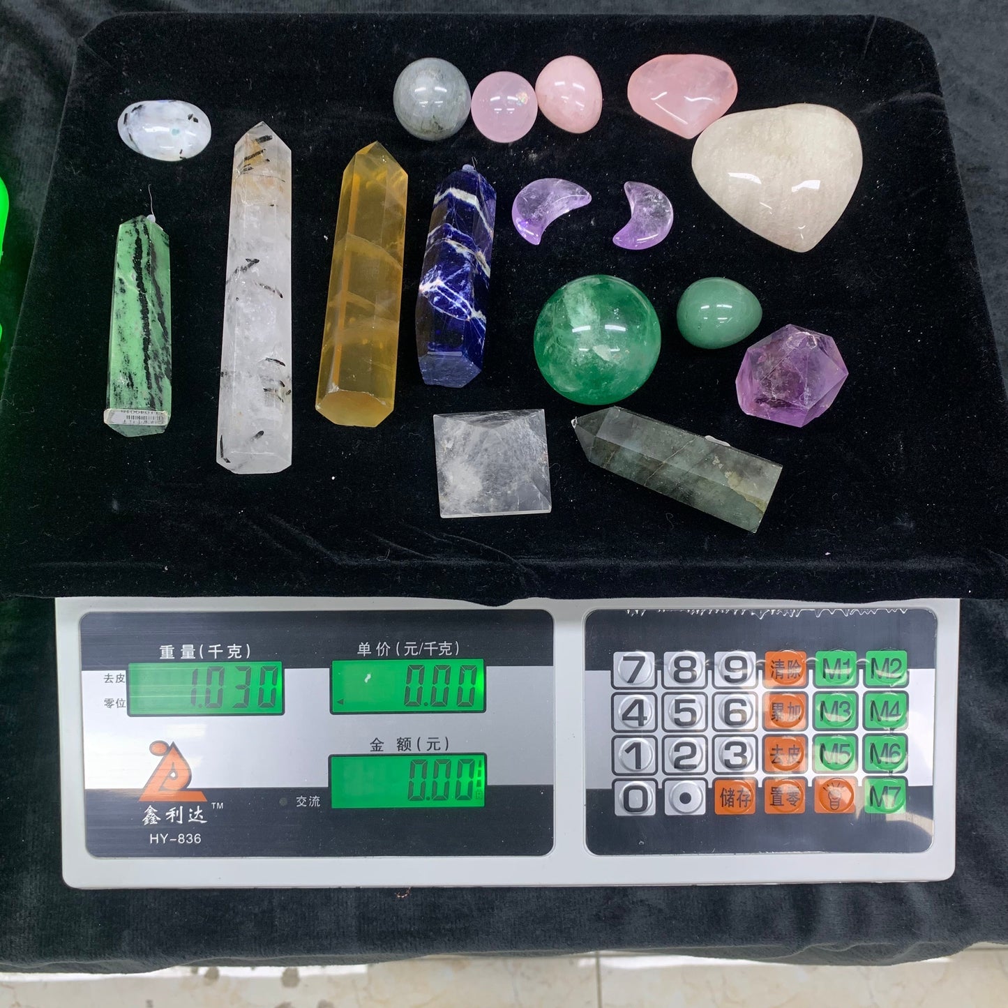 Amazing Crystals sale pre kg