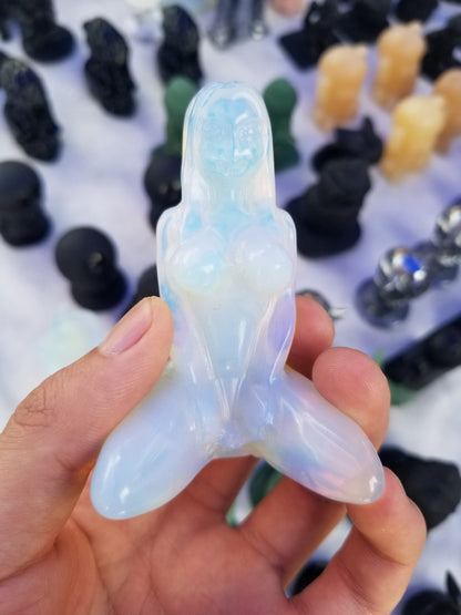 Kneeling sitting lady,obsidian&opalite