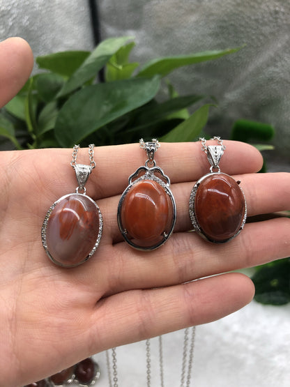 Carnelian pendent