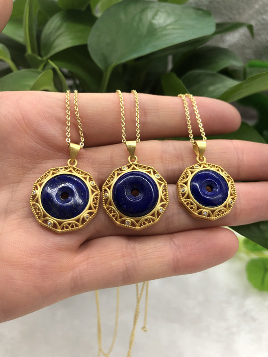 Lapis lazuli pendent