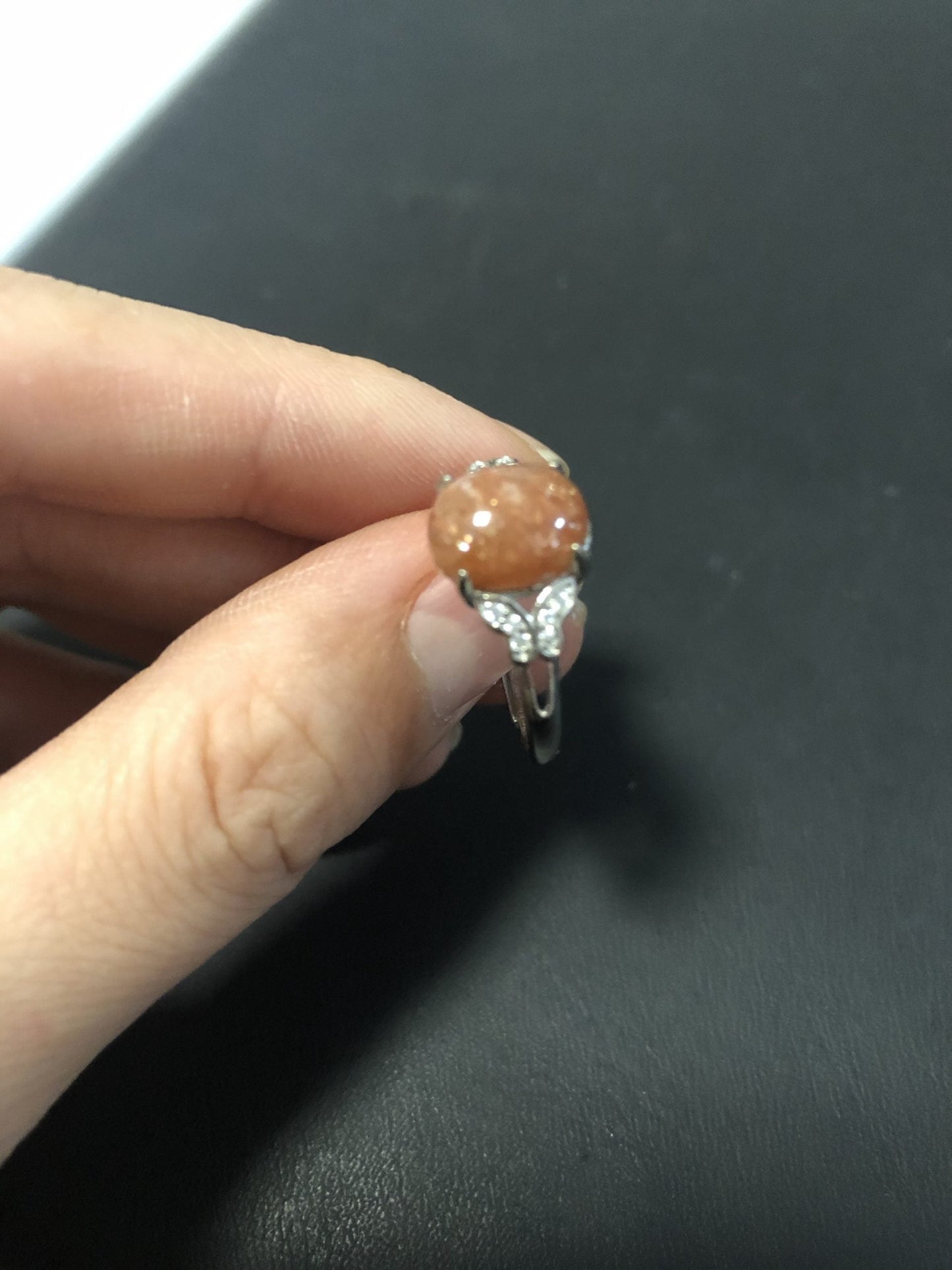 Gold sunstone ring